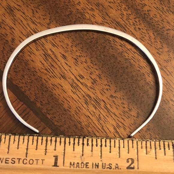 Vintage 1970s AVON Slender Touch Silver Tone Cuff Bracelet - Picture 8 of 11